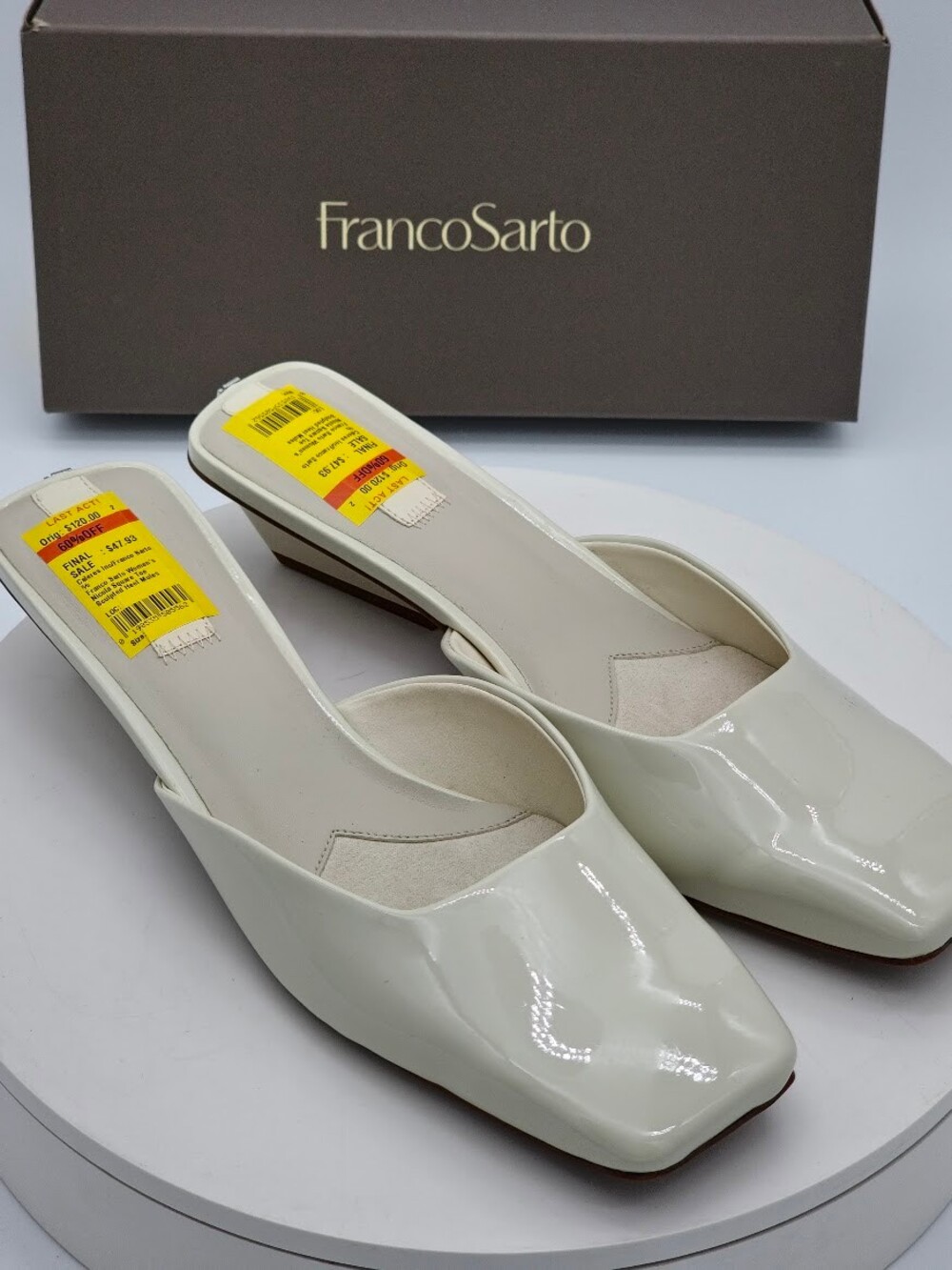 Franco Sarto Women’s Ivory Patent Square Toe Mule Flats Size 10 M NEW